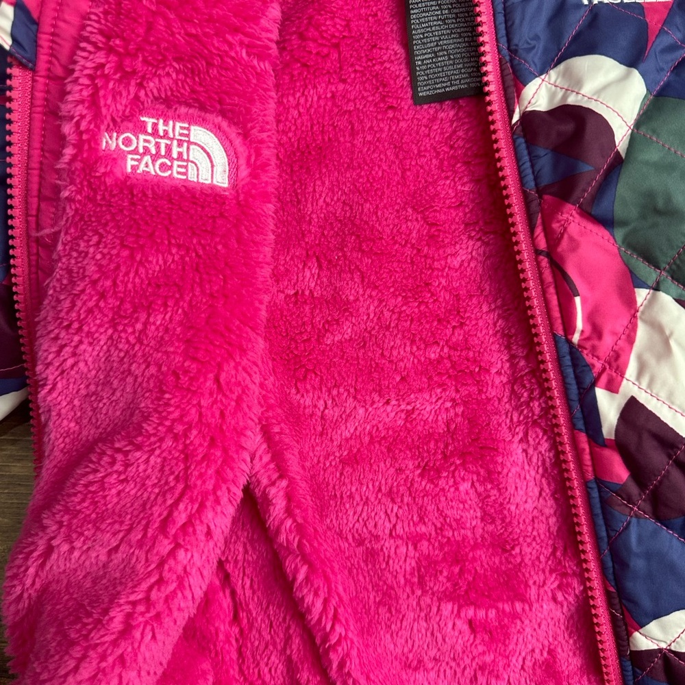TNF Toddler Girl Reversible Insulated Coat - Picture 3 of 4